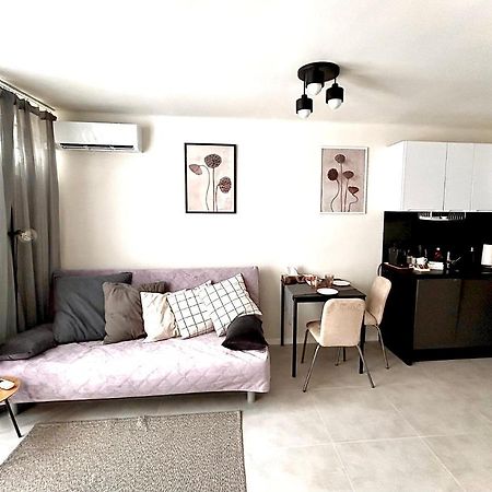 Sky Apartment Comfy Suite Pereca Warszawa Eksteriør bilde