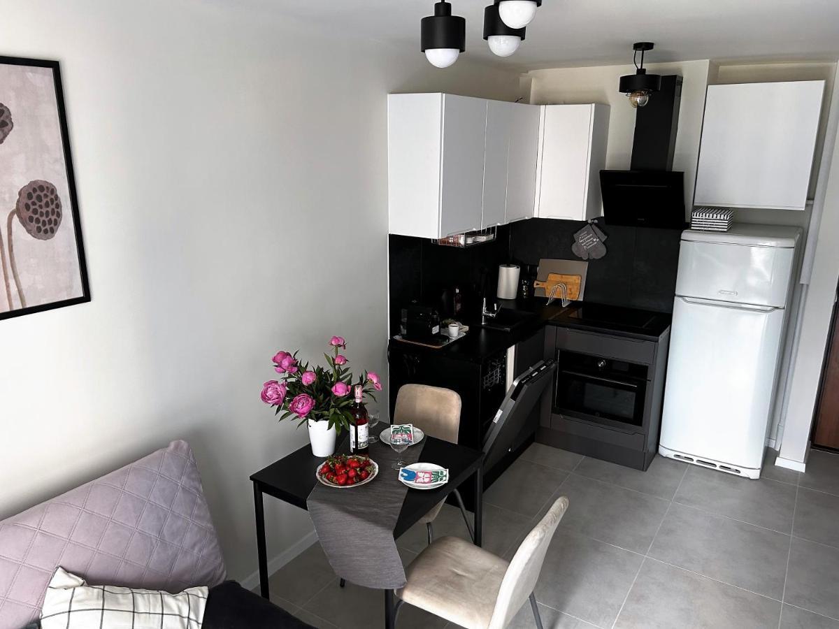 Sky Apartment Comfy Suite Pereca Warszawa Eksteriør bilde